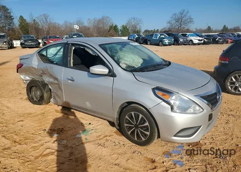 2015 Nissan Versa S from USA, damaged, VIN 3N1CN7AP8FL937809
